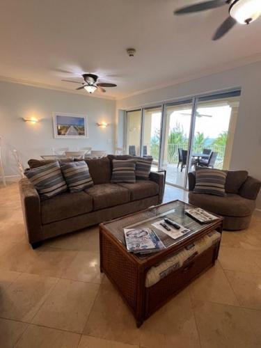 VR303 Living Room 2026