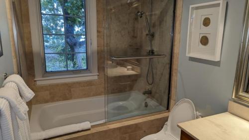 VR602 Master Bath